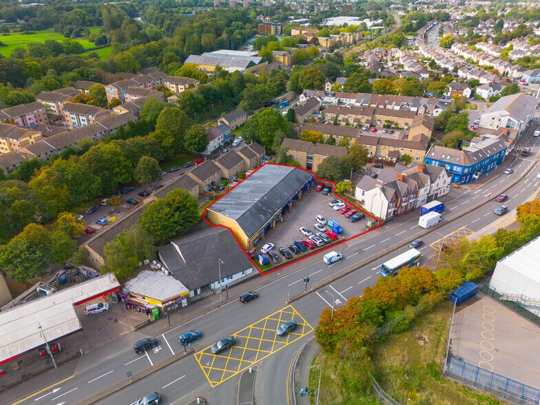 Ashayes Limited portefeuille de 2 biens à vendre sur LoopNet.fr - Aérien – Image 2 sur 4