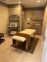 3036 Tamiami Trl, Port Charlotte, FL à louer Photo intérieure– Image 2 sur 9