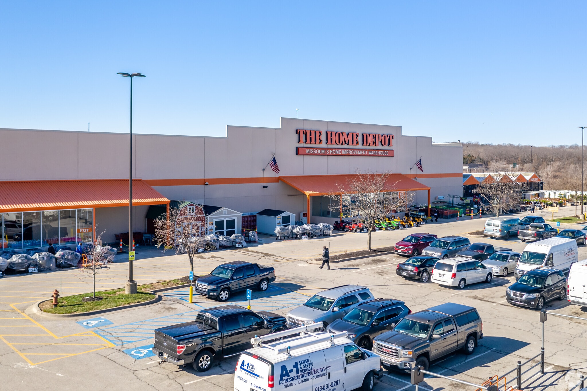 4701-4707 E Bannister Rd, Kansas City, MO à louer Photo principale– Image 1 sur 7