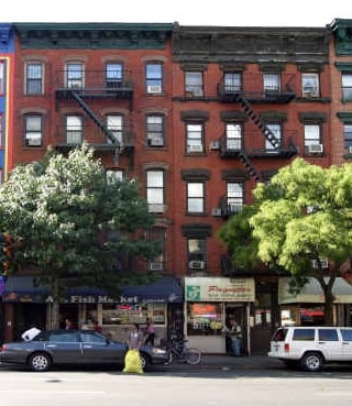 Plus de détails pour 141 First Ave, New York, NY - Logement à vendre