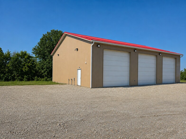 10150 Avon Lake Rd, Burbank, OH à louer - Photo de l’immeuble – Image 3 sur 10