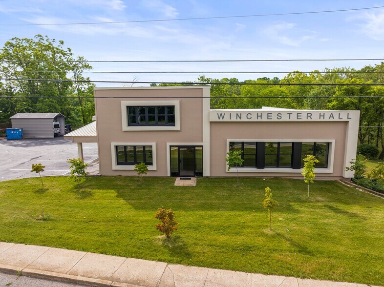 410 Dinah Shore Blvd, Winchester, TN à vendre - Photo de l’immeuble – Image 2 sur 96