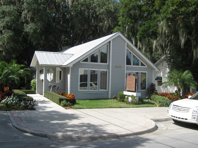6113 Grand Blvd, New Port Richey, FL à vendre - Photo principale – Image 1 sur 23