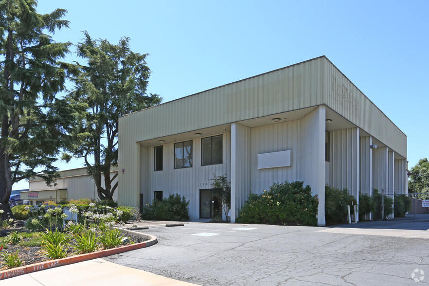 2607 N Wigwam Dr, Stockton, CA à louer - Photo de l’immeuble – Image 1 sur 15