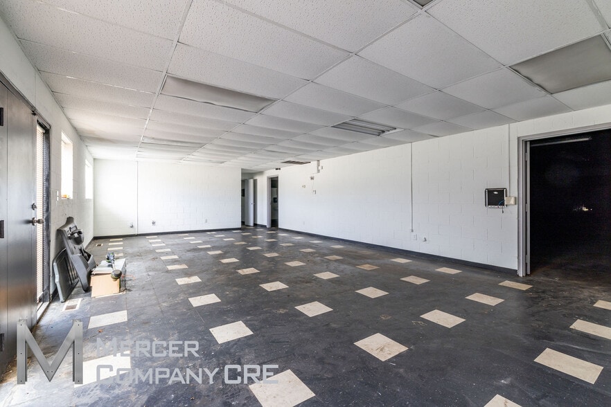 920 W Skelly Dr, Tulsa, OK à vendre - Photo intérieure – Image 3 sur 12