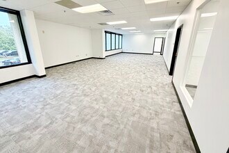 1 Vantage Way, Nashville, TN à louer Photo intérieure– Image 1 sur 8