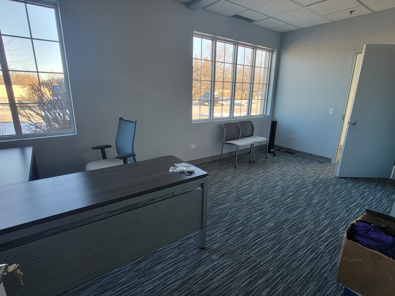 10043 Lincoln Hwy, Frankfort, IL à louer - Photo de l’immeuble – Image 3 sur 9