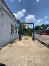 1398 Washington Blvd, Beaumont, TX à louer Photo de l’immeuble– Image 2 sur 20