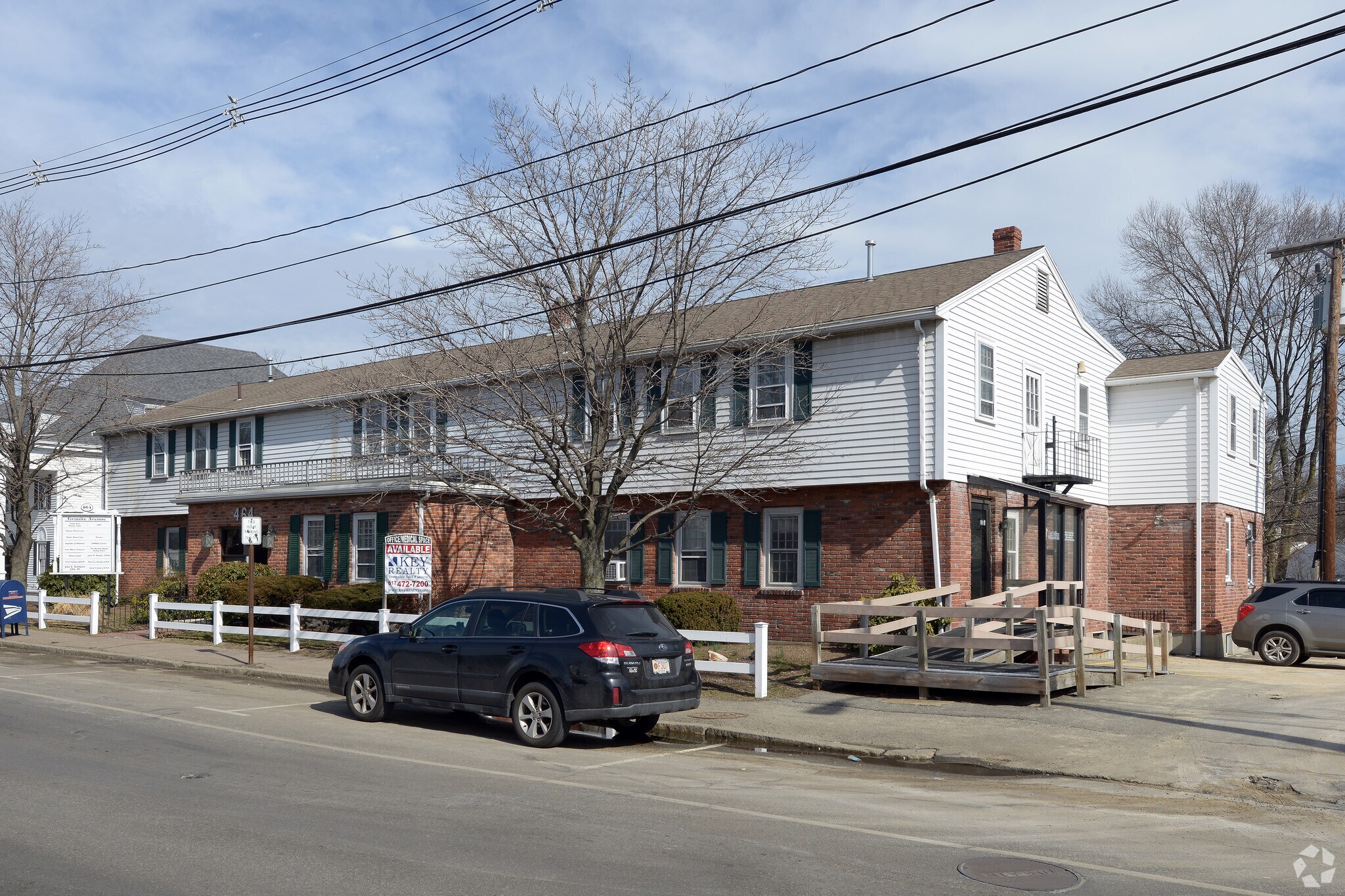 464 Granite Ave, Milton, MA à louer Photo principale– Image 1 sur 7