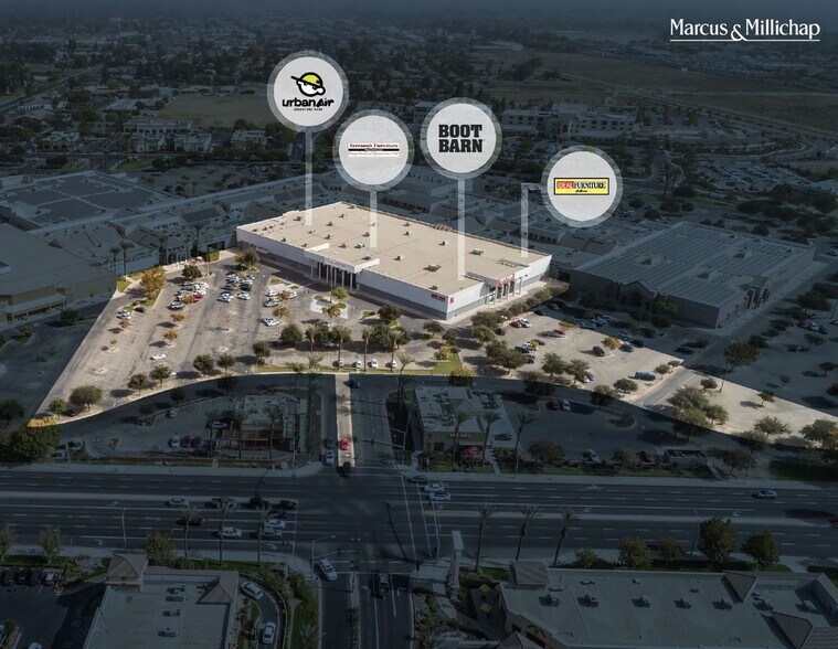 1673 W Lacey Blvd, Hanford, CA à louer - Photo de l’immeuble – Image 3 sur 5