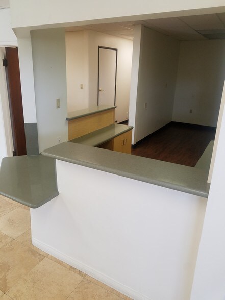 1808-1812 Artesia Blvd, Redondo Beach, CA à louer - Photo de l’immeuble – Image 2 sur 6