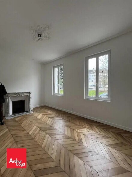 Bureau dans Chartres à louer - Photo de l’immeuble – Image 1 sur 4