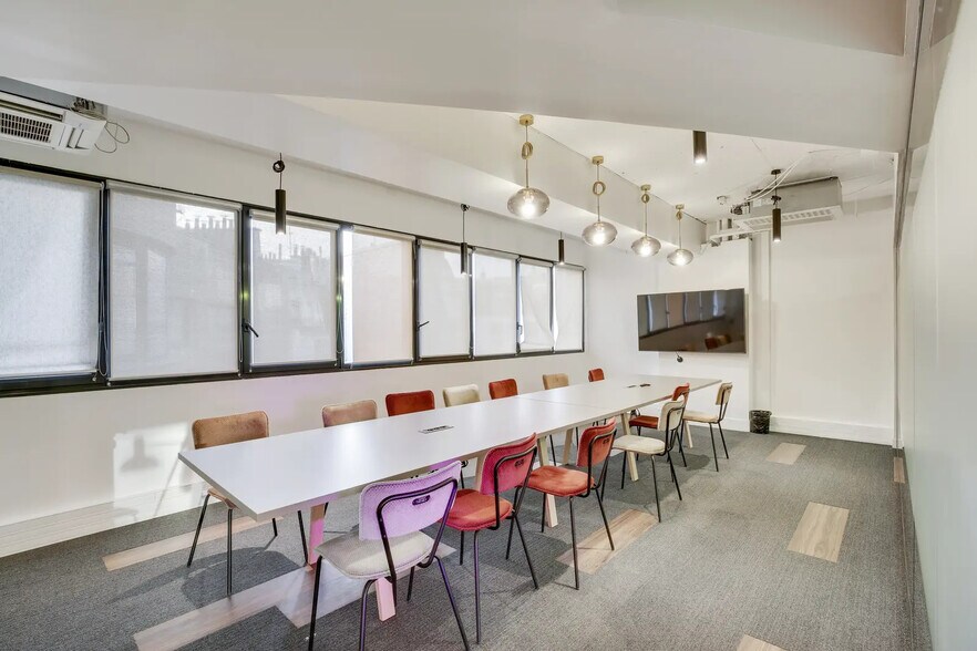 9 Boulevard Gouvion-Saint-Cyr, Paris à louer - Photo de l’immeuble – Image 3 sur 7