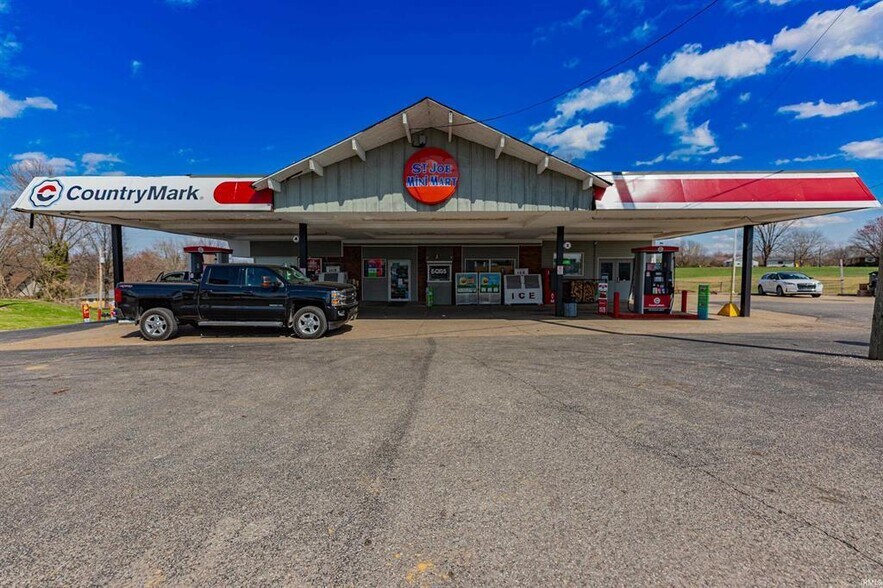 6000 W Saint Joseph Rd, Evansville, IN à vendre - Photo de l’immeuble – Image 1 sur 36