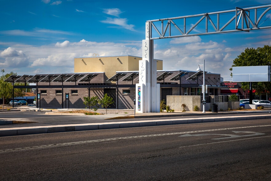2900 Central Ave SE, Albuquerque, NM à louer - Photo de l’immeuble – Image 3 sur 13