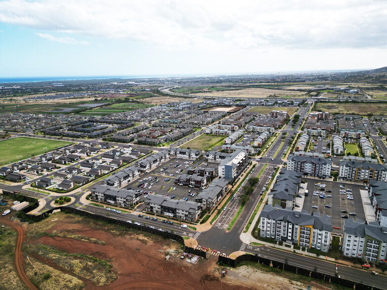 91-3575 Iwikuamoo St, Ewa Beach, HI à vendre - Photo de l’immeuble – Image 3 sur 5