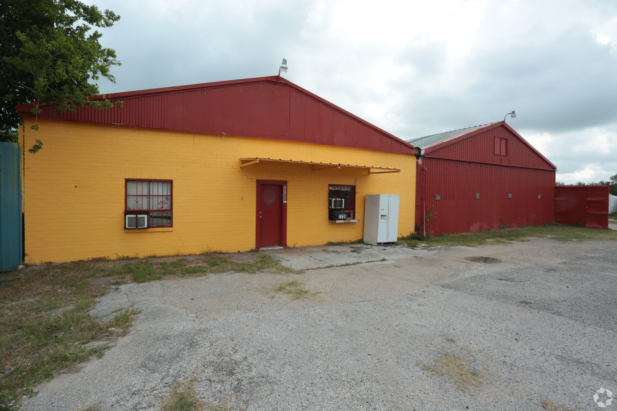 7735 Lettie St, Houston, TX à louer Photo principale– Image 1 sur 22