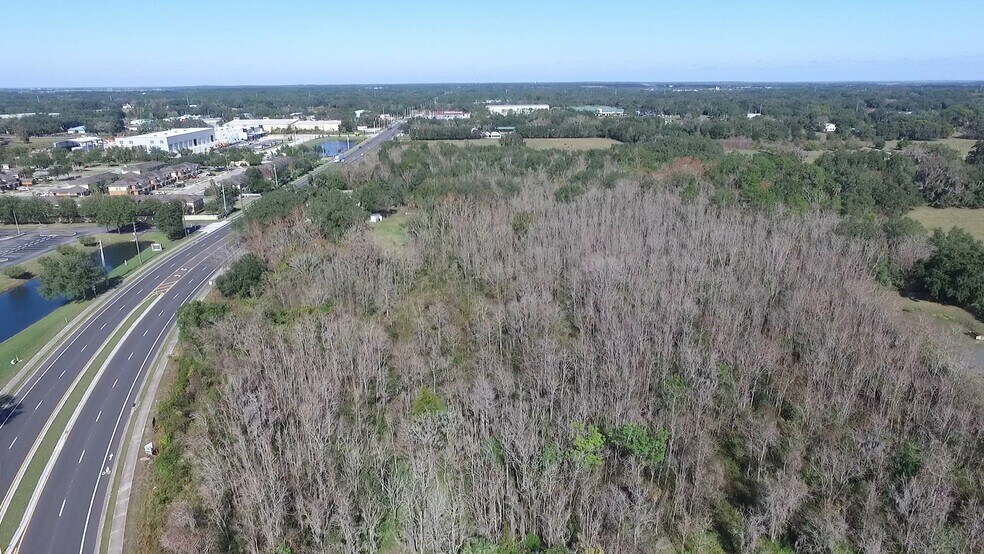 2810 South St, Leesburg, FL à vendre - Vidéo sur l’annonce professionnelle – Image 2 sur 4