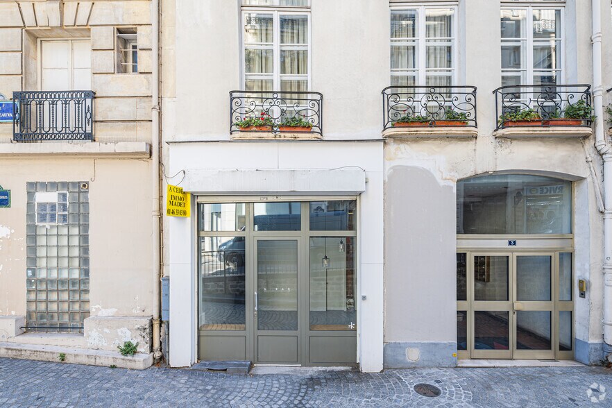 Immeuble residentiel dans Paris à vendre - Photo de l’immeuble – Image 3 sur 4