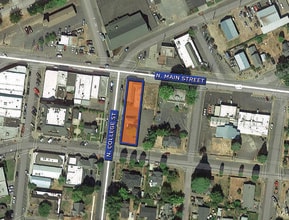 215-225 N Main St, Mount Angel, OR - VUE AÉRIENNE  vue de carte
