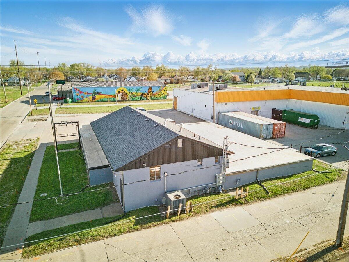 28 S 29th St, Council Bluffs, IA à vendre Photo de l’immeuble– Image 1 sur 19