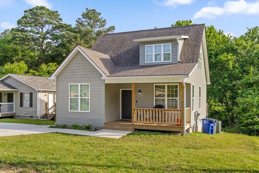 6215 Walden Ave, Chattanooga, TN à vendre - Photo principale – Image 1 sur 6