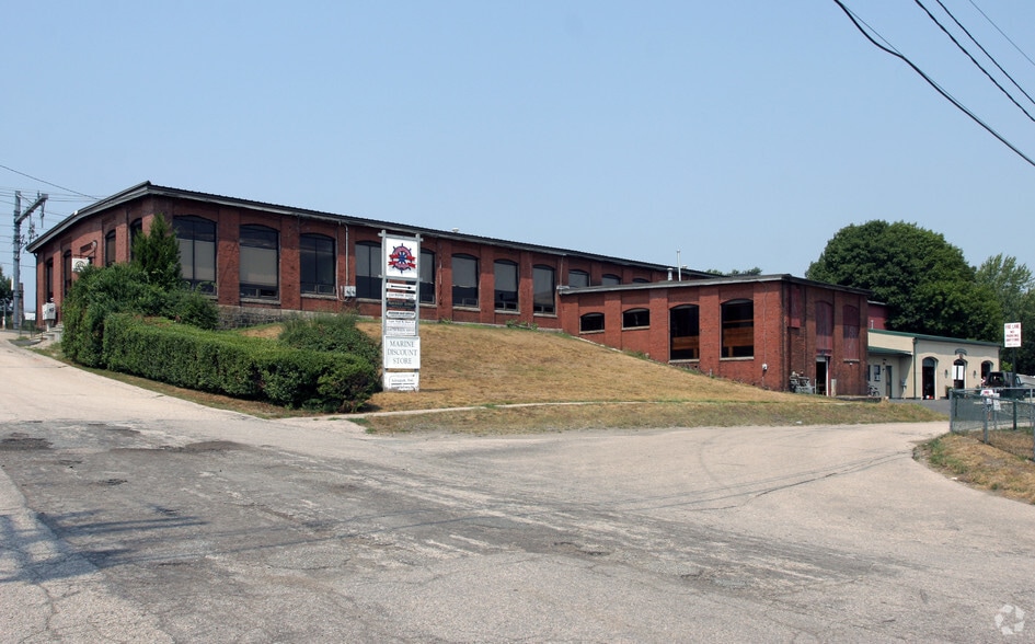 3 Division St, East Greenwich, RI à louer - Photo de l’immeuble – Image 3 sur 25