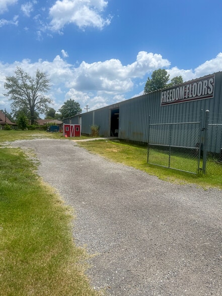 520 N Vine St, North Little Rock, AR à louer - Photo de l’immeuble – Image 2 sur 8