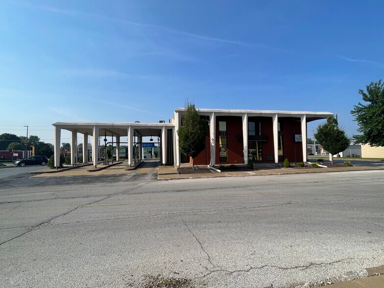 3233 Broadway St, Quincy, IL à louer - Photo de l’immeuble – Image 2 sur 3