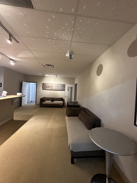 1303 Chemical St, Dallas, TX à vendre - Photo de l’immeuble – Image 3 sur 9