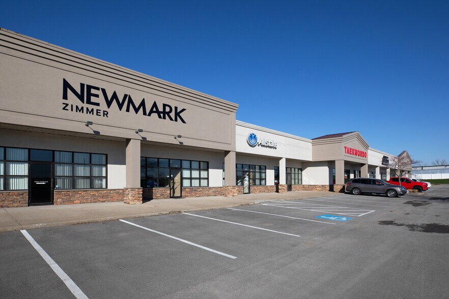 1469-1499 SW Market St, Lee's Summit, MO à louer - Photo principale – Image 1 sur 6