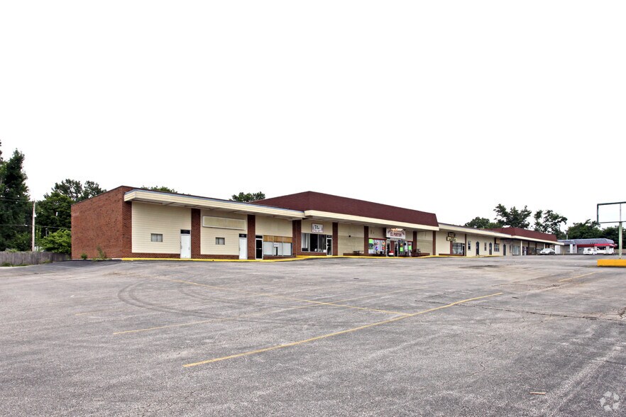 4412-4456 Woodson Rd, Saint Louis, MO à louer - Photo de l’immeuble – Image 2 sur 3
