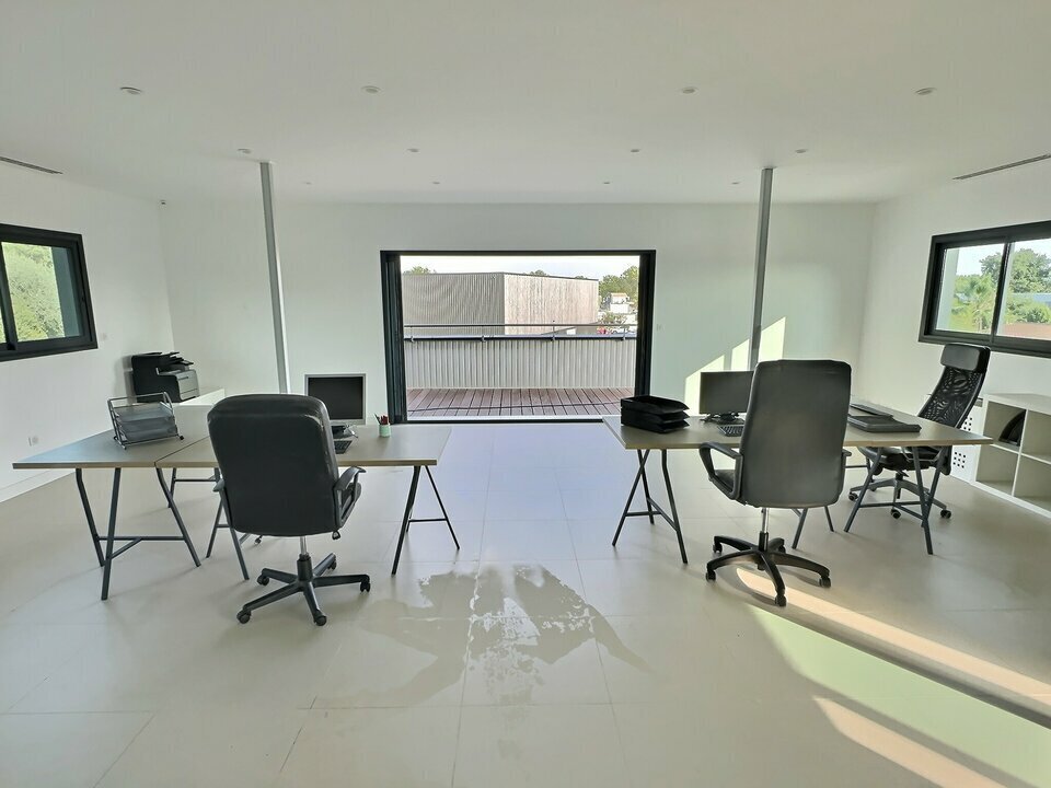 Bureau dans Andernos-les-Bains à louer Photo intérieure– Image 1 sur 7