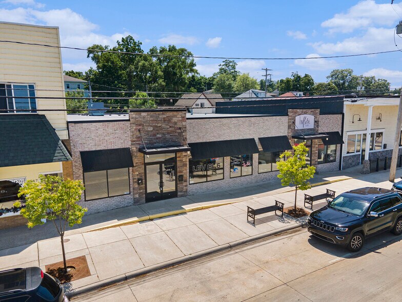 1953 Lakeshore Dr, Muskegon, MI à louer - Photo de l’immeuble – Image 1 sur 2
