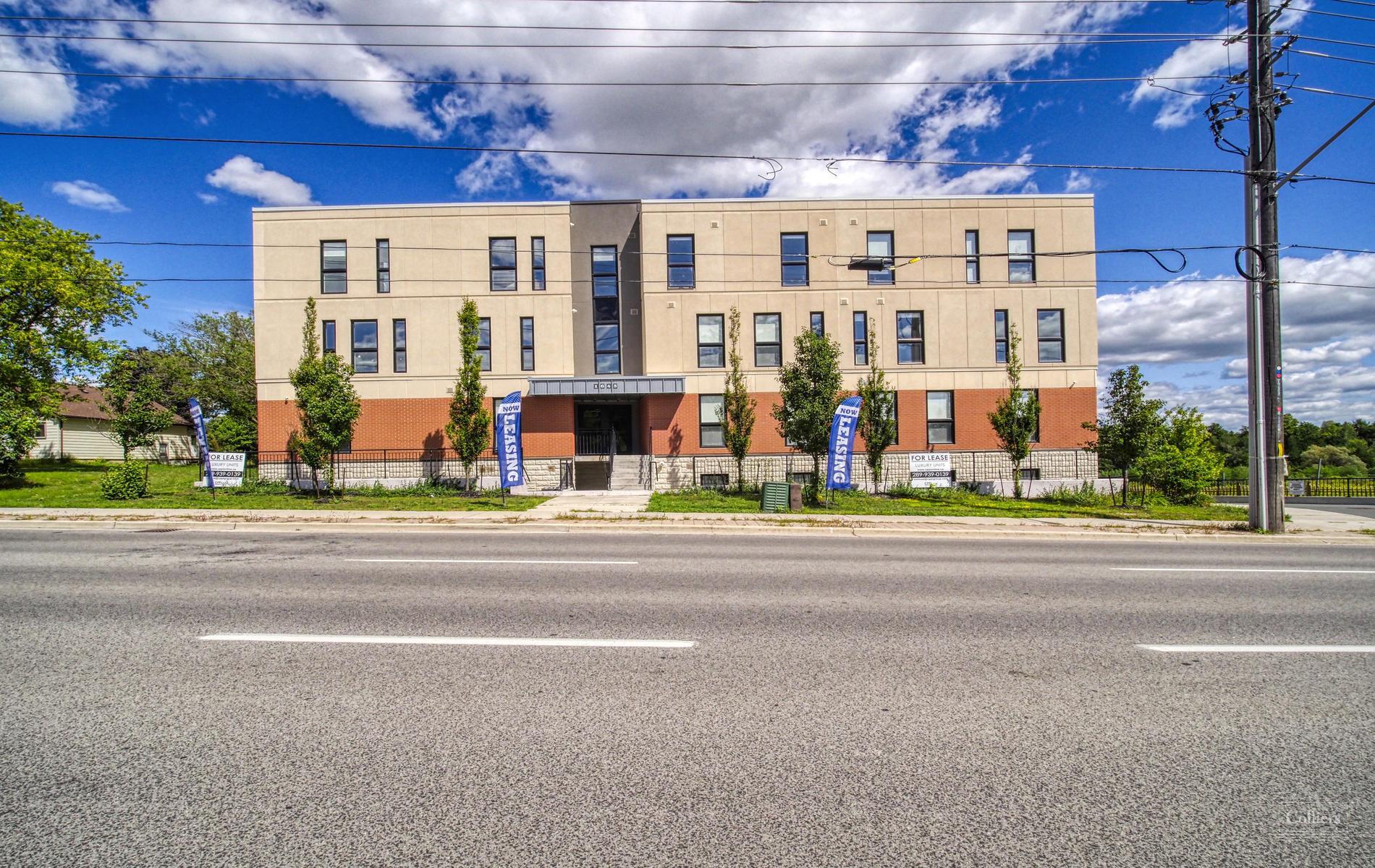 1645 Simcoe St N, Oshawa, ON à vendre Photo de l’immeuble– Image 1 sur 10