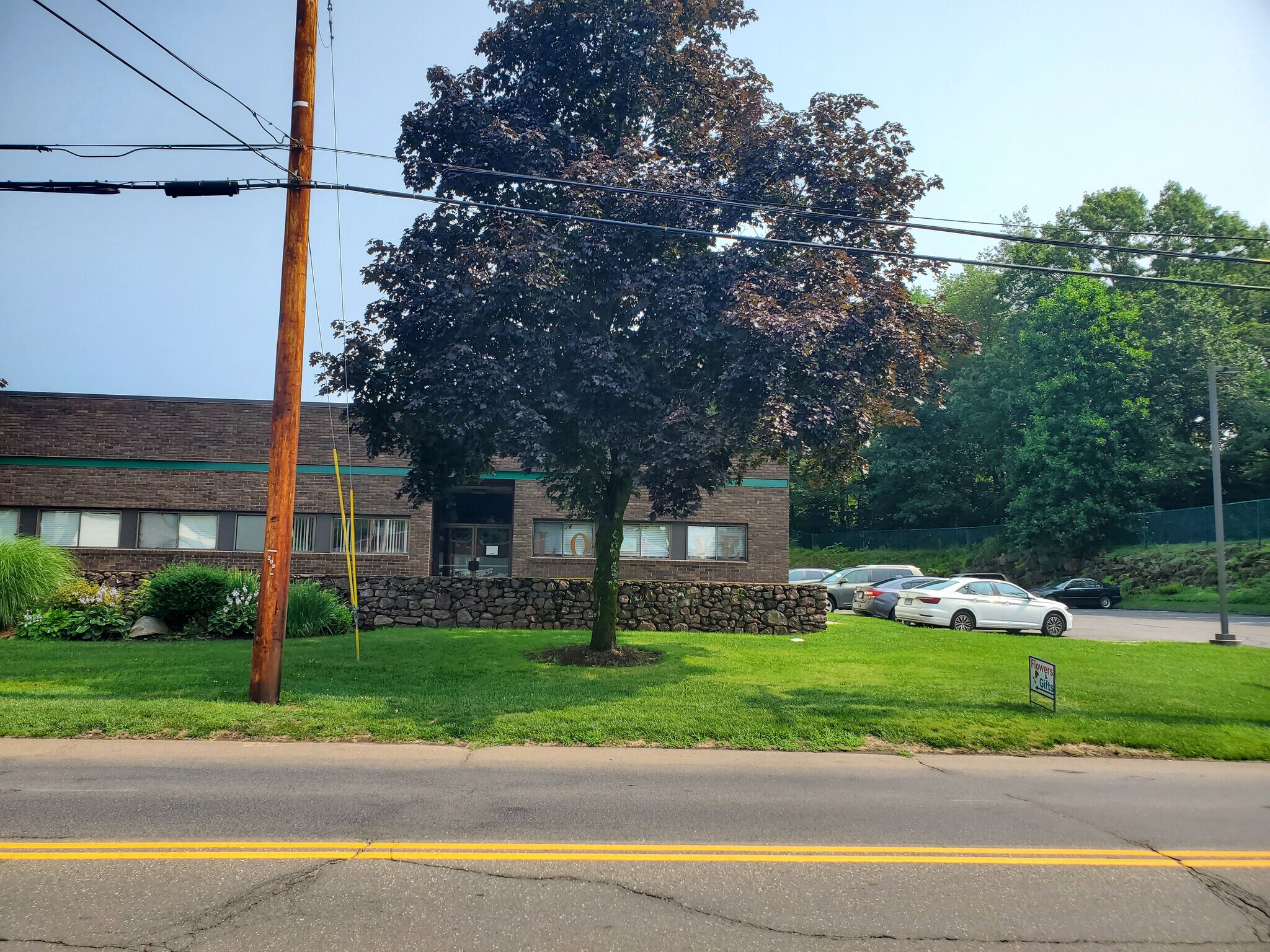 105 Sanford St, Hamden, CT à louer Photo principale– Image 1 sur 10