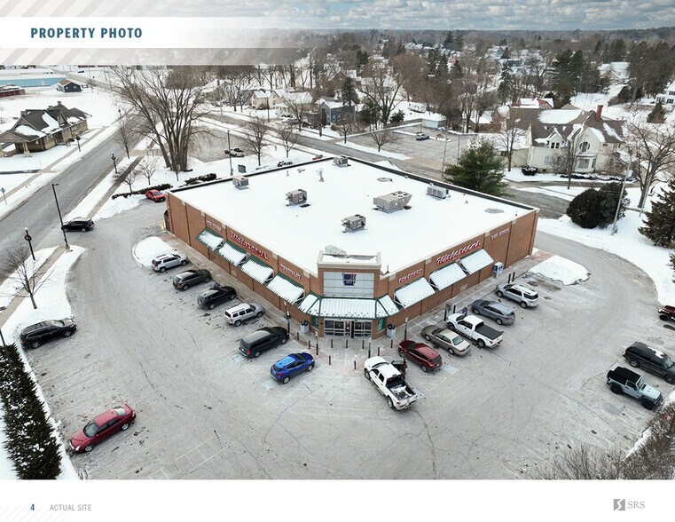 2301 Hall Ave, Marinette, WI à vendre - Photo de l’immeuble – Image 3 sur 8