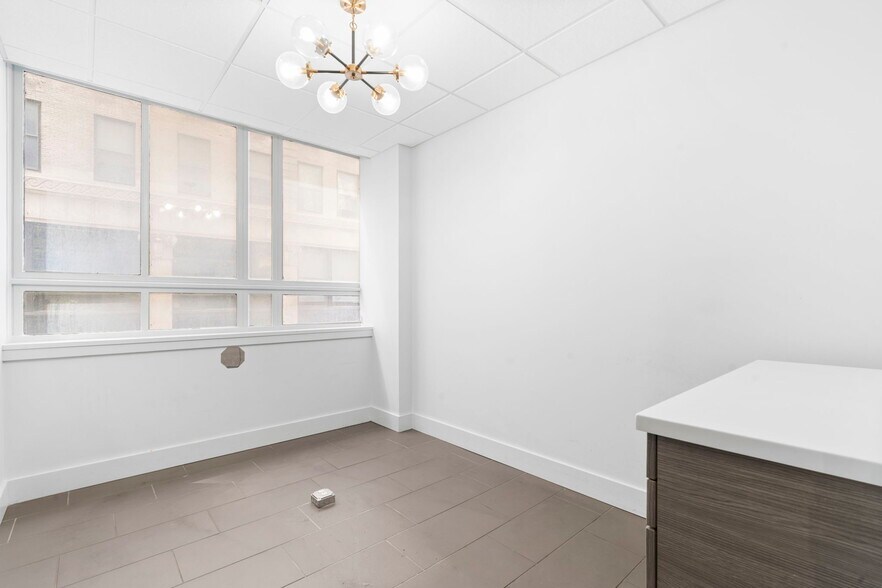 1528 Walnut St, Philadelphia, PA à louer - Photo de l’immeuble – Image 3 sur 14