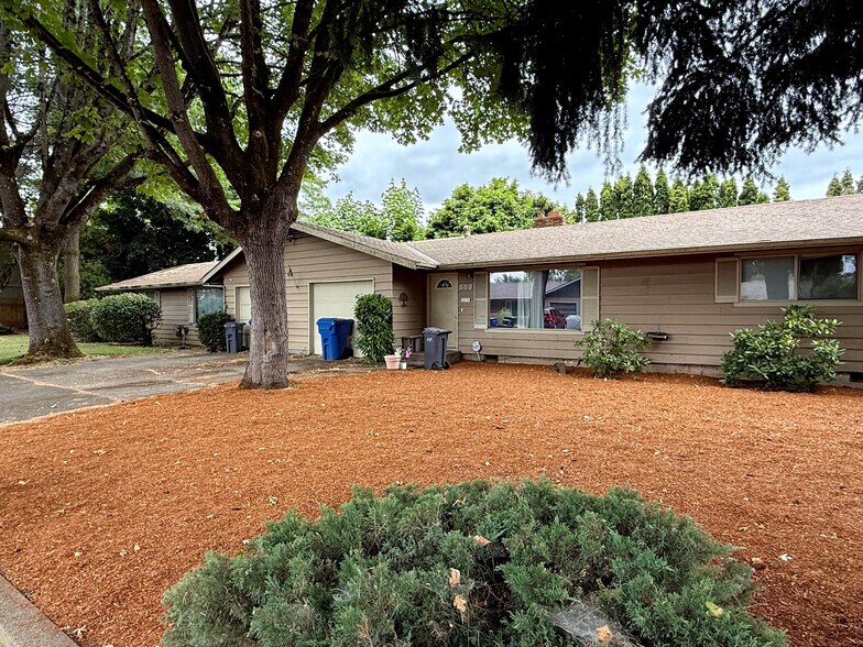 659 Arleta Pl NE, Keizer, OR à vendre - Photo de l’immeuble – Image 2 sur 2