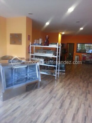 Local commercial dans Cáceres, Cáceres à vendre - Photo de l’immeuble – Image 2 sur 13