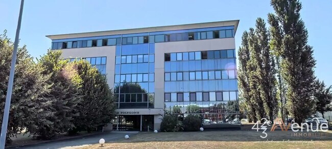 Plus de détails pour 46 Rue De La Télématique, Saint-Étienne - Bureau à vendre