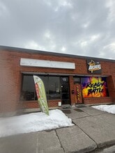 1735 Bayly St, Pickering, ON à louer Photo intérieure– Image 1 sur 7