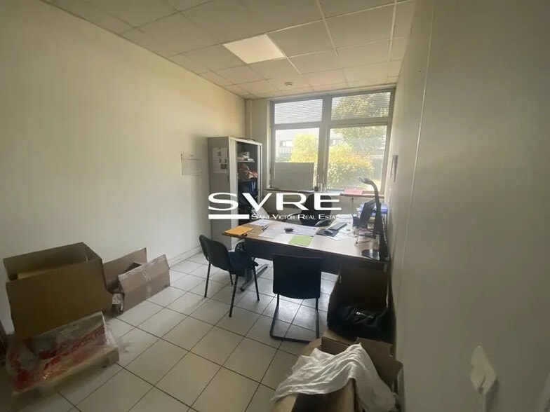Bureau dans Marseille à louer - Photo de l’immeuble – Image 2 sur 11
