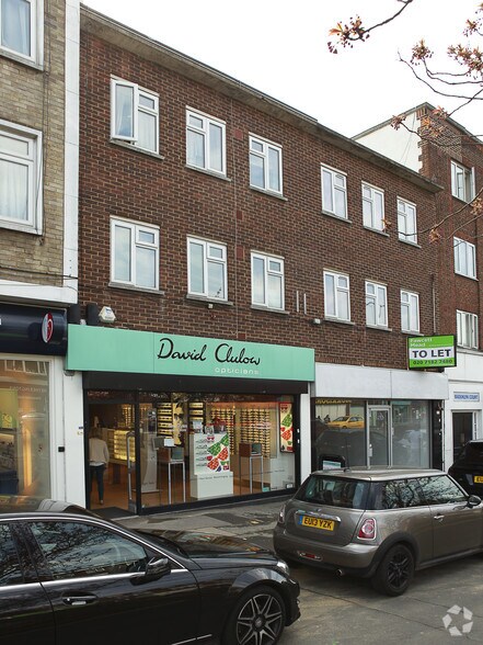 295-309 High Road, Loughton, Essex, IG10 portefeuille de 6 biens à vendre sur LoopNet.fr - Photo principale – Image 3 sur 7