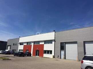 Plus de détails pour Local d'activités à louer