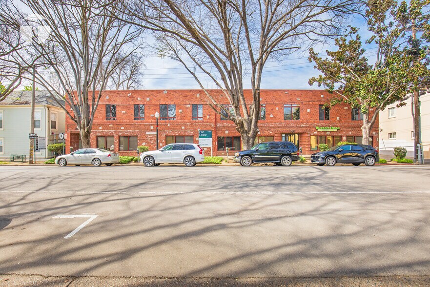 530 9th St, Sacramento, CA à louer - Photo de l’immeuble – Image 2 sur 18