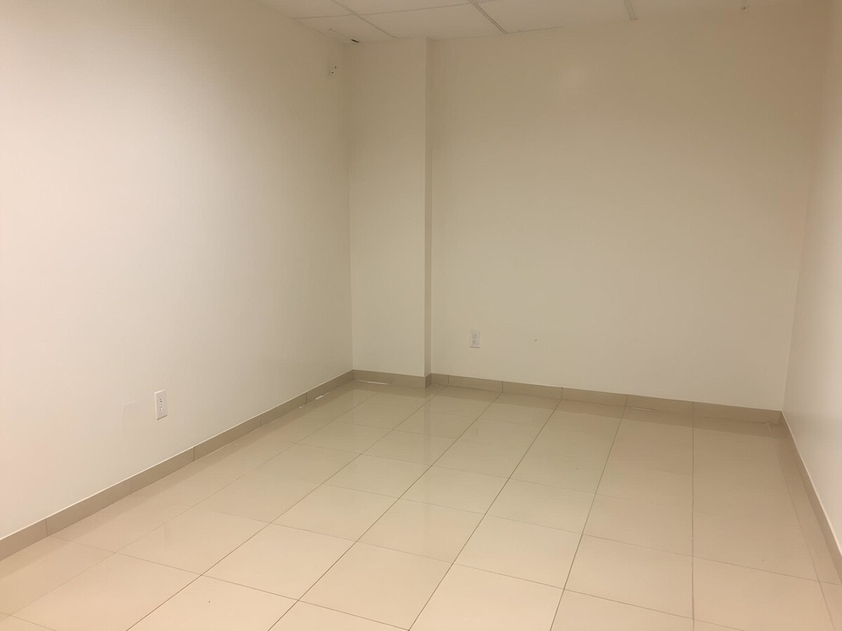 Barcelone, BAR 08014 - Lot 1 -  - Photo intérieure - Image 1 of 4