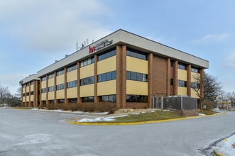 14300 Nicollet Ct, Burnsville, MN à louer Photo intérieure– Image 2 sur 3