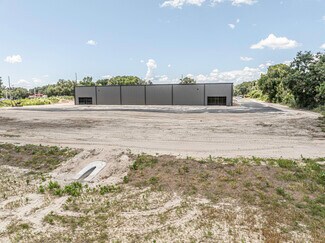 Plus de détails pour 3023 E C 48, Center Hill, FL - Industriel/Logistique à louer