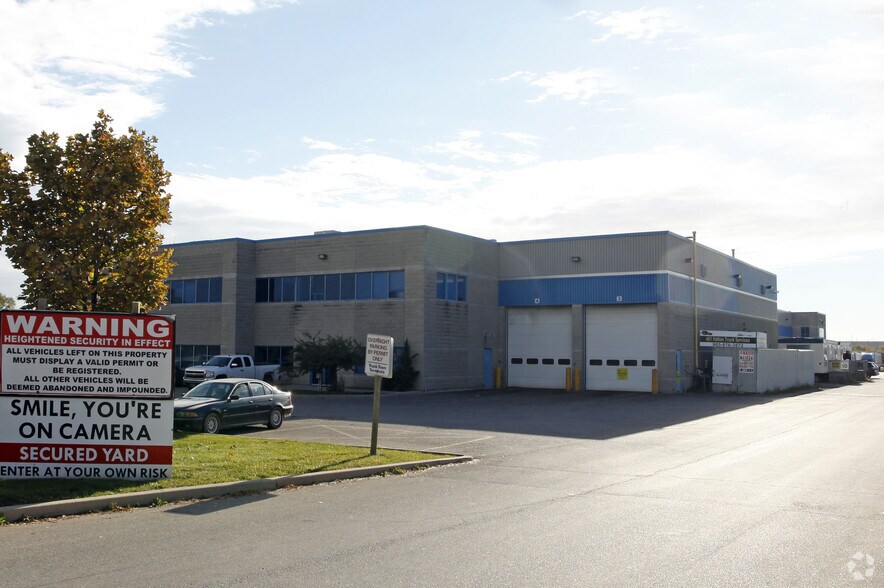 10862 Steeles Ave E, Milton, ON à louer - Photo de l’immeuble – Image 3 sur 3